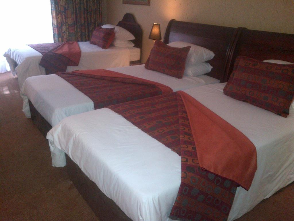 Hornbill Lodge Magaliesburg Chambre photo